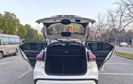 Nissan Kicks I, 2023 год, 1 200 000 рублей, 6 фотография