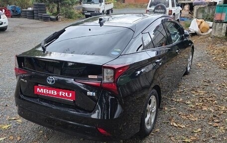 Toyota Prius IV XW50, 2020 год, 1 900 000 рублей, 8 фотография