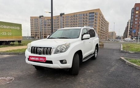Toyota Land Cruiser Prado 150 рестайлинг 2, 2011 год, 2 400 000 рублей, 2 фотография
