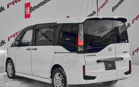 Honda Stepwgn IV, 2016 год, 2 100 000 рублей, 4 фотография