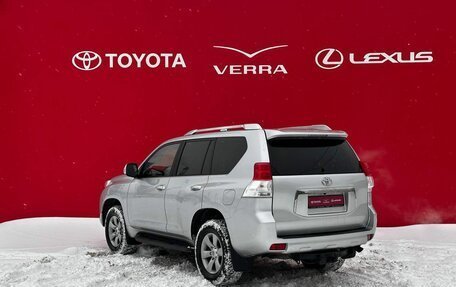 Toyota Land Cruiser Prado 150 рестайлинг 2, 2012 год, 2 550 000 рублей, 6 фотография