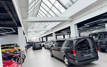 Mercedes-Benz V-Класс, 2025 год, 14 190 000 рублей, 37 фотография