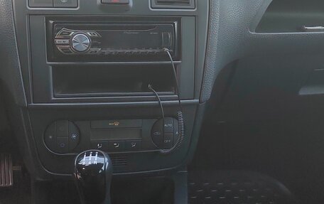 Ford Fiesta, 2007 год, 450 000 рублей, 14 фотография