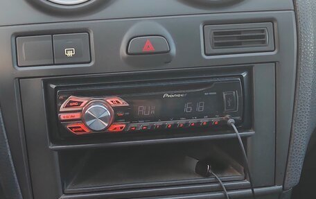 Ford Fiesta, 2007 год, 450 000 рублей, 17 фотография