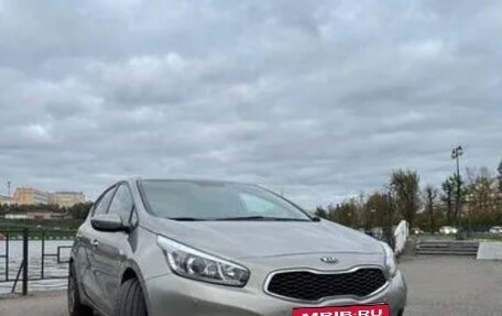 KIA cee'd III, 2014 год, 999 999 рублей, 3 фотография