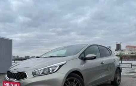 KIA cee'd III, 2014 год, 999 999 рублей, 2 фотография