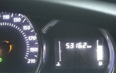 Renault Logan II, 2022 год, 1 300 000 рублей, 2 фотография