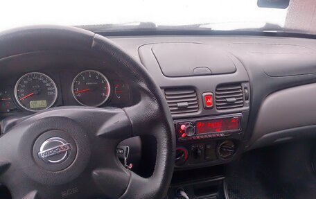 Nissan Almera, 2002 год, 370 000 рублей, 2 фотография