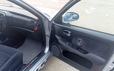 Hyundai Sonata IV рестайлинг, 2005 год, 850 000 рублей, 11 фотография