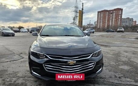 Chevrolet Malibu IX, 2016 год, 1 600 000 рублей, 2 фотография