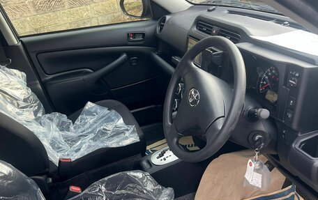 Toyota Probox I, 2024 год, 2 000 000 рублей, 17 фотография