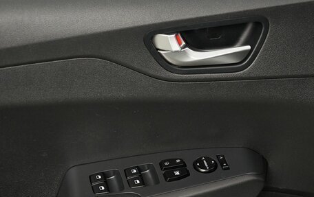 Hyundai Solaris II рестайлинг, 2020 год, 1 299 000 рублей, 15 фотография