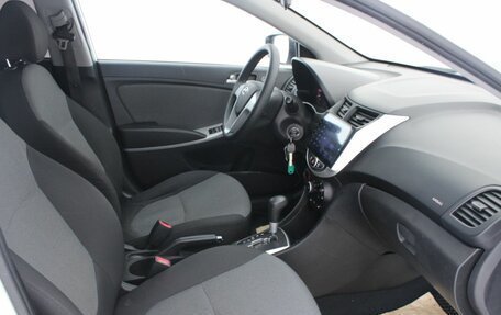 Hyundai Solaris II рестайлинг, 2013 год, 694 000 рублей, 10 фотография