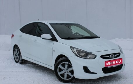 Hyundai Solaris II рестайлинг, 2013 год, 694 000 рублей, 3 фотография