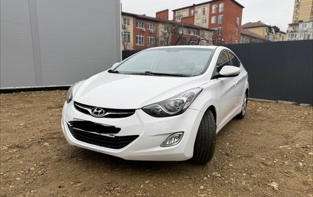 Hyundai Elantra V, 2012 год, 960 000 рублей, 2 фотография