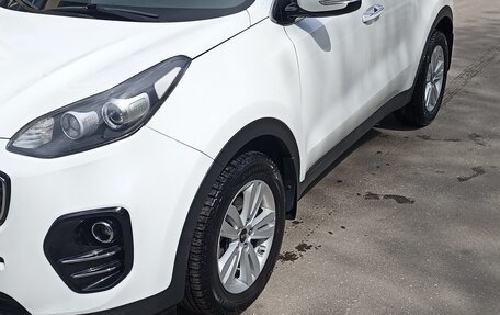 KIA Sportage IV рестайлинг, 2016 год, 1 800 000 рублей, 3 фотография