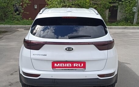 KIA Sportage IV рестайлинг, 2016 год, 1 800 000 рублей, 4 фотография