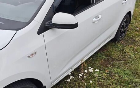 KIA Rio III рестайлинг, 2017 год, 1 299 000 рублей, 3 фотография