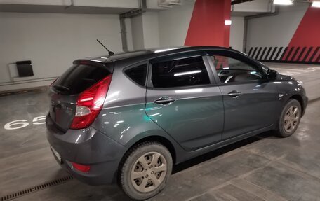 Hyundai Solaris II рестайлинг, 2013 год, 750 000 рублей, 5 фотография