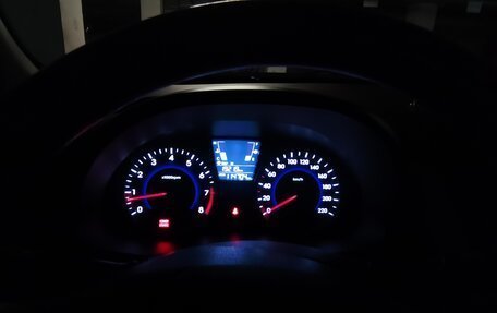 Hyundai Solaris II рестайлинг, 2013 год, 750 000 рублей, 8 фотография