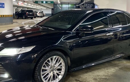 Toyota Camry, 2019 год, 2 575 000 рублей, 6 фотография