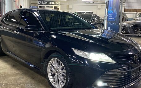 Toyota Camry, 2019 год, 2 575 000 рублей, 2 фотография