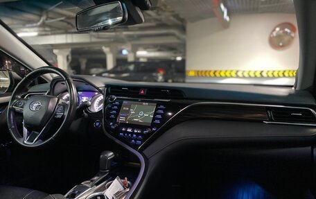 Toyota Camry, 2019 год, 2 575 000 рублей, 22 фотография