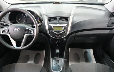 Hyundai Solaris II рестайлинг, 2013 год, 839 000 рублей, 16 фотография