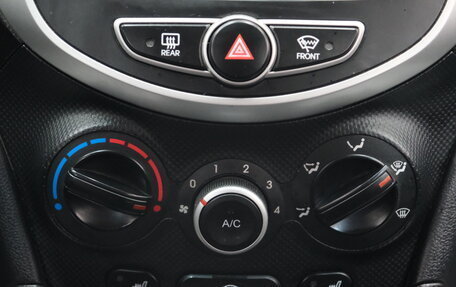 Hyundai Solaris II рестайлинг, 2013 год, 839 000 рублей, 19 фотография