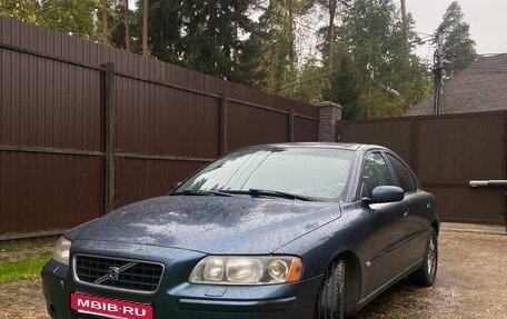 Volvo S60 III, 2004 год, 730 000 рублей, 1 фотография