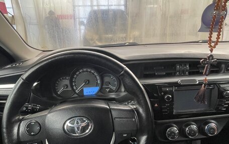 Toyota Corolla, 2014 год, 1 050 000 рублей, 10 фотография