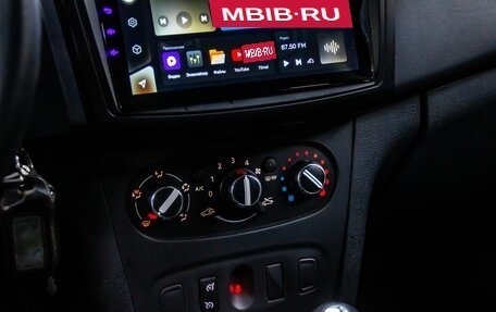 Renault Sandero II рестайлинг, 2016 год, 1 150 000 рублей, 17 фотография