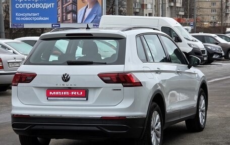 Volkswagen Tiguan II, 2021 год, 2 879 000 рублей, 3 фотография