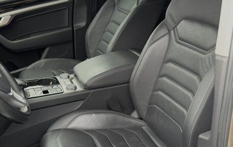 Volkswagen Touareg III, 2018 год, 4 250 000 рублей, 13 фотография