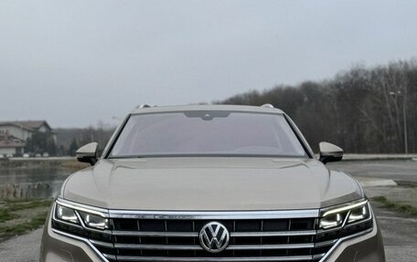 Volkswagen Touareg III, 2018 год, 4 250 000 рублей, 18 фотография