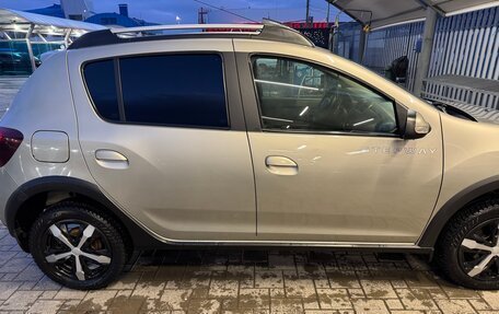 Renault Sandero II рестайлинг, 2017 год, 1 100 000 рублей, 4 фотография