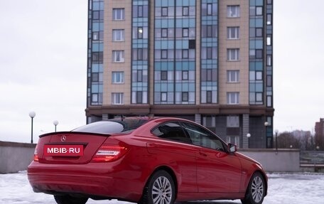 Mercedes-Benz C-Класс, 2011 год, 1 300 000 рублей, 5 фотография