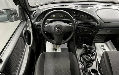 Chevrolet Niva I рестайлинг, 2017 год, 795 000 рублей, 12 фотография