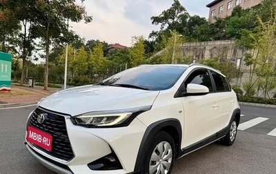 Toyota Yaris XP150 рестайлинг, 2021 год, 1 000 000 рублей, 1 фотография