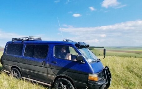 Toyota HiAce H100, 1991 год, 700 000 рублей, 7 фотография