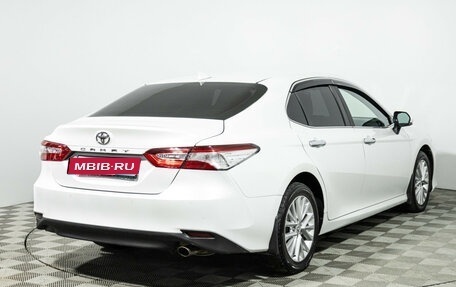 Toyota Camry, 2021 год, 2 750 000 рублей, 5 фотография