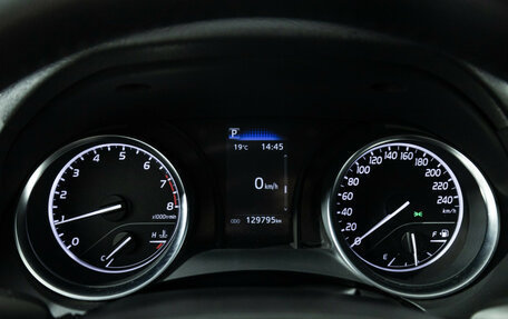 Toyota Camry, 2021 год, 2 750 000 рублей, 12 фотография
