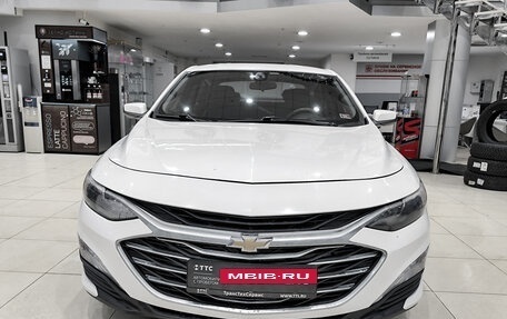 Chevrolet Malibu IX, 2020 год, 1 730 000 рублей, 2 фотография