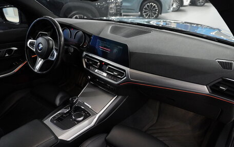 BMW 3 серия, 2020 год, 3 690 000 рублей, 10 фотография