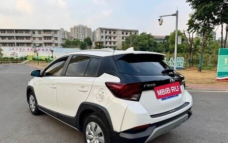 Toyota Yaris XP150 рестайлинг, 2021 год, 1 000 000 рублей, 6 фотография