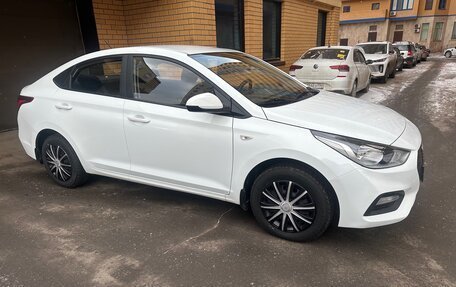 Hyundai Solaris II рестайлинг, 2017 год, 750 000 рублей, 6 фотография