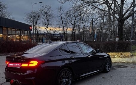 BMW 5 серия, 2017 год, 2 900 000 рублей, 3 фотография