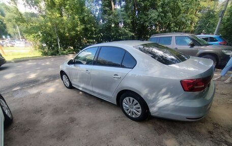 Volkswagen Jetta VI, 2015 год, 1 000 000 рублей, 8 фотография