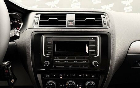 Volkswagen Jetta VI, 2016 год, 925 000 рублей, 18 фотография