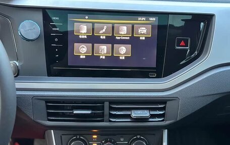 Volkswagen Polo, 2021 год, 1 150 300 рублей, 10 фотография